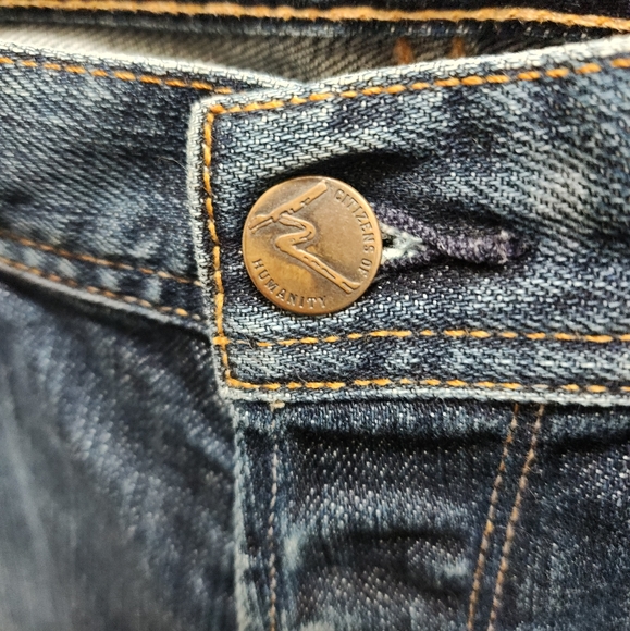Mens Citizens of Humanity distressed jeans. - Picture 8 of 11